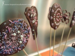 Piruletas de chocolate