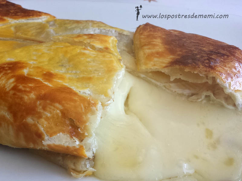 Hojaldre con queso brie